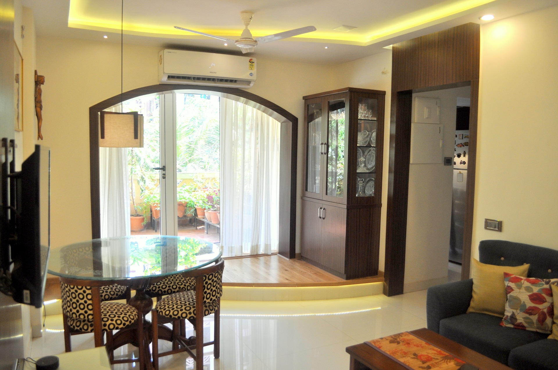 Residence at Dahisar East